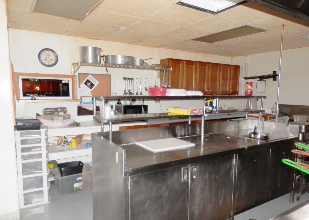 2051 Grand Ave, Galesburg, IL 61401